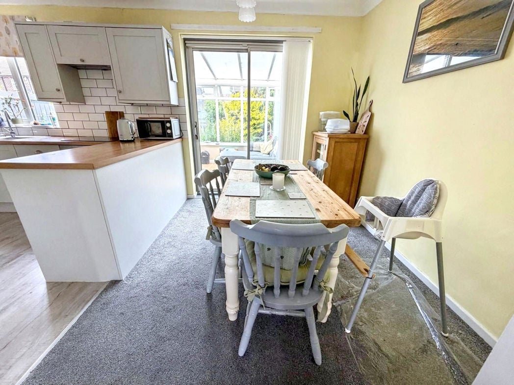 Property image 8 of 15