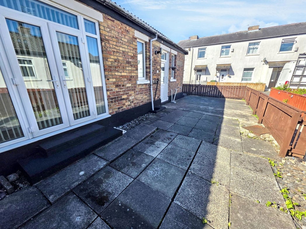 Property image 10 of 10