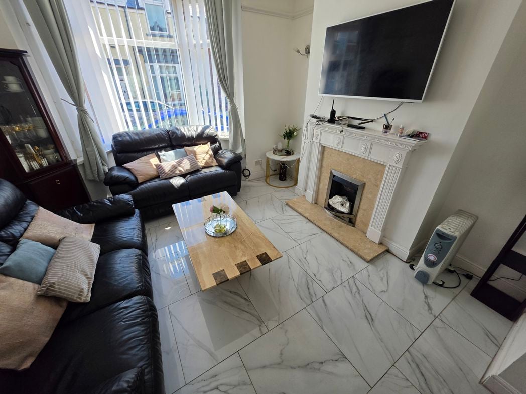 Property image 4 of 17