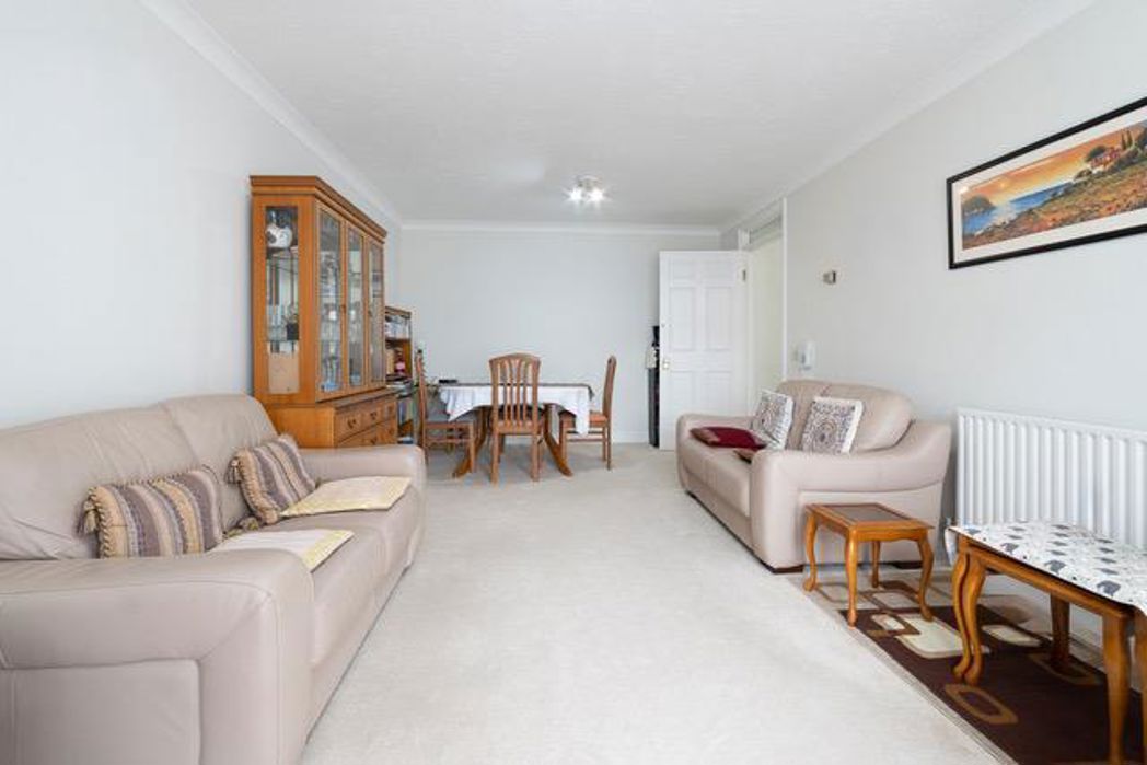 Property image 4 of 16