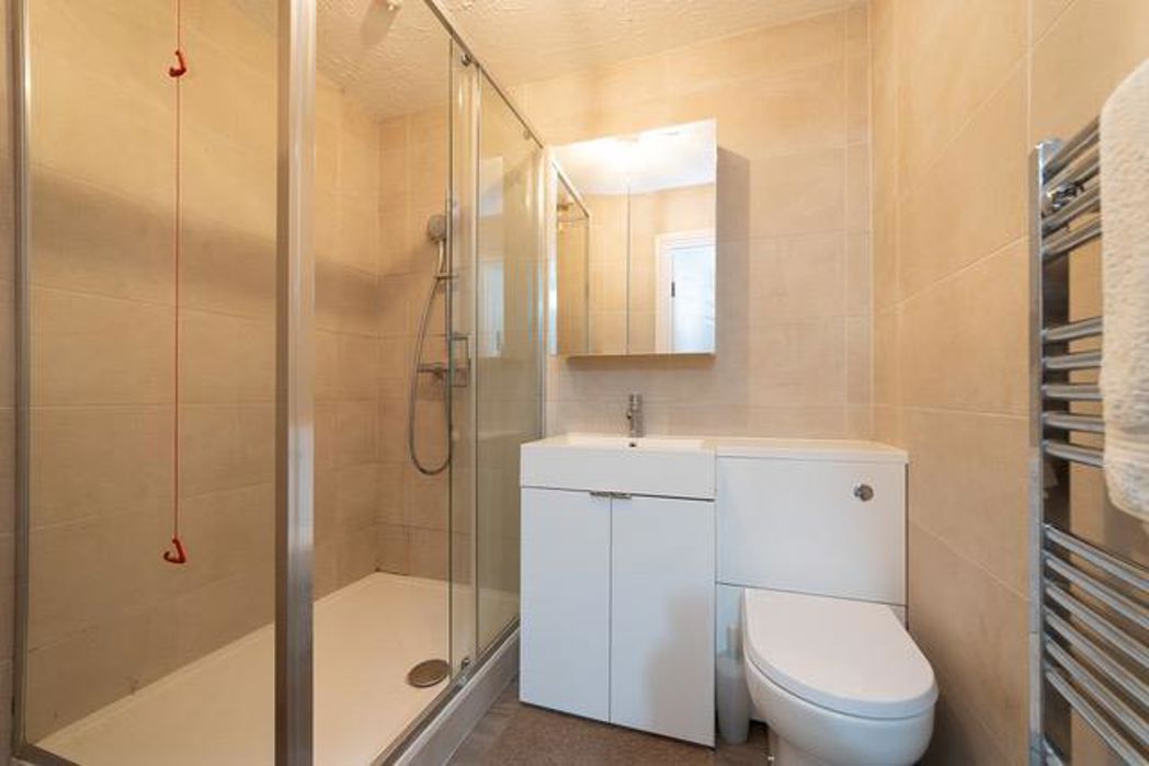 Property image 12 of 16