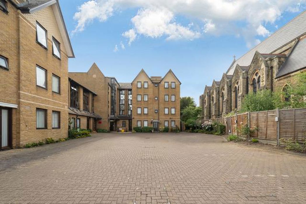 Property image 16 of 16