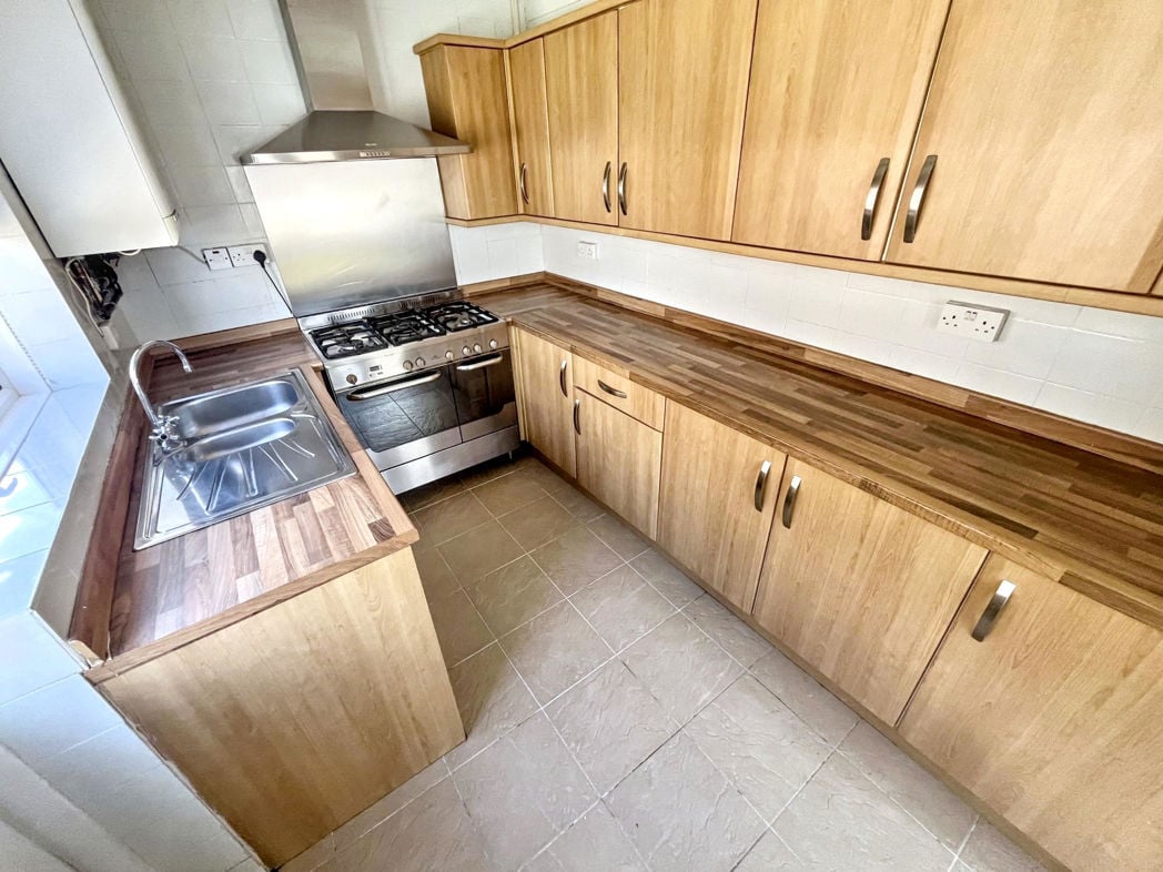 Property image 12 of 13