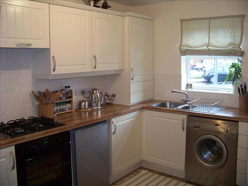 Additional Photo of Lounge/Kitchen