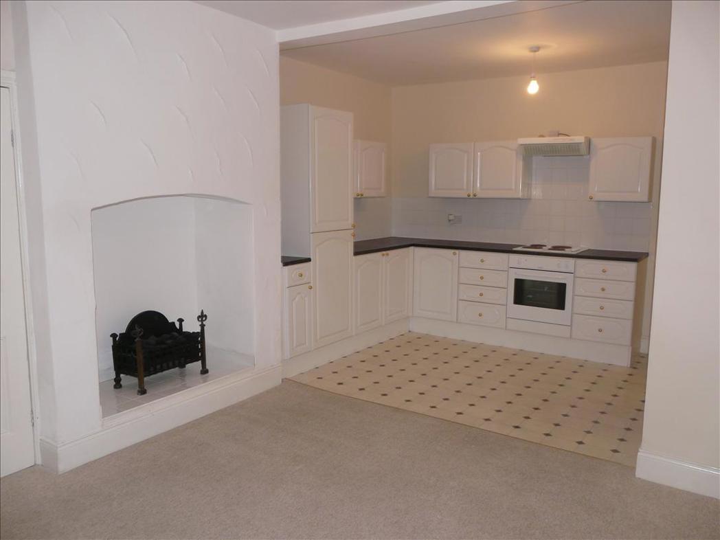 Dining/Kitchen