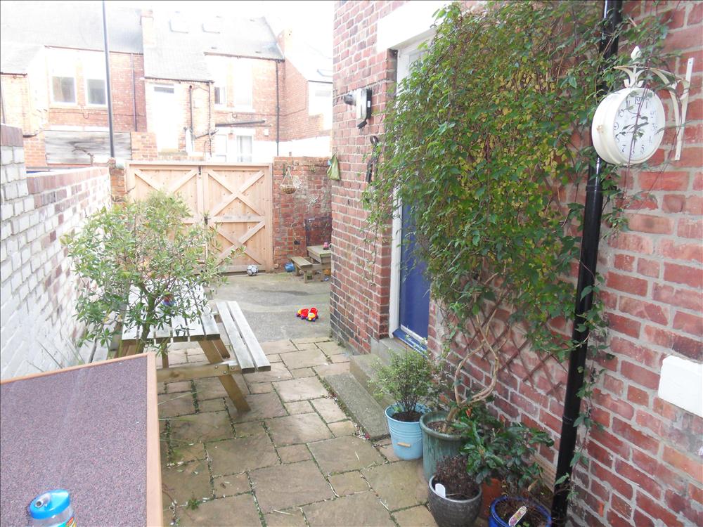 Rear Courtyard