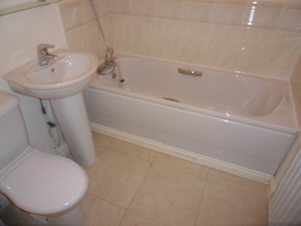 Family Bathroom/wc