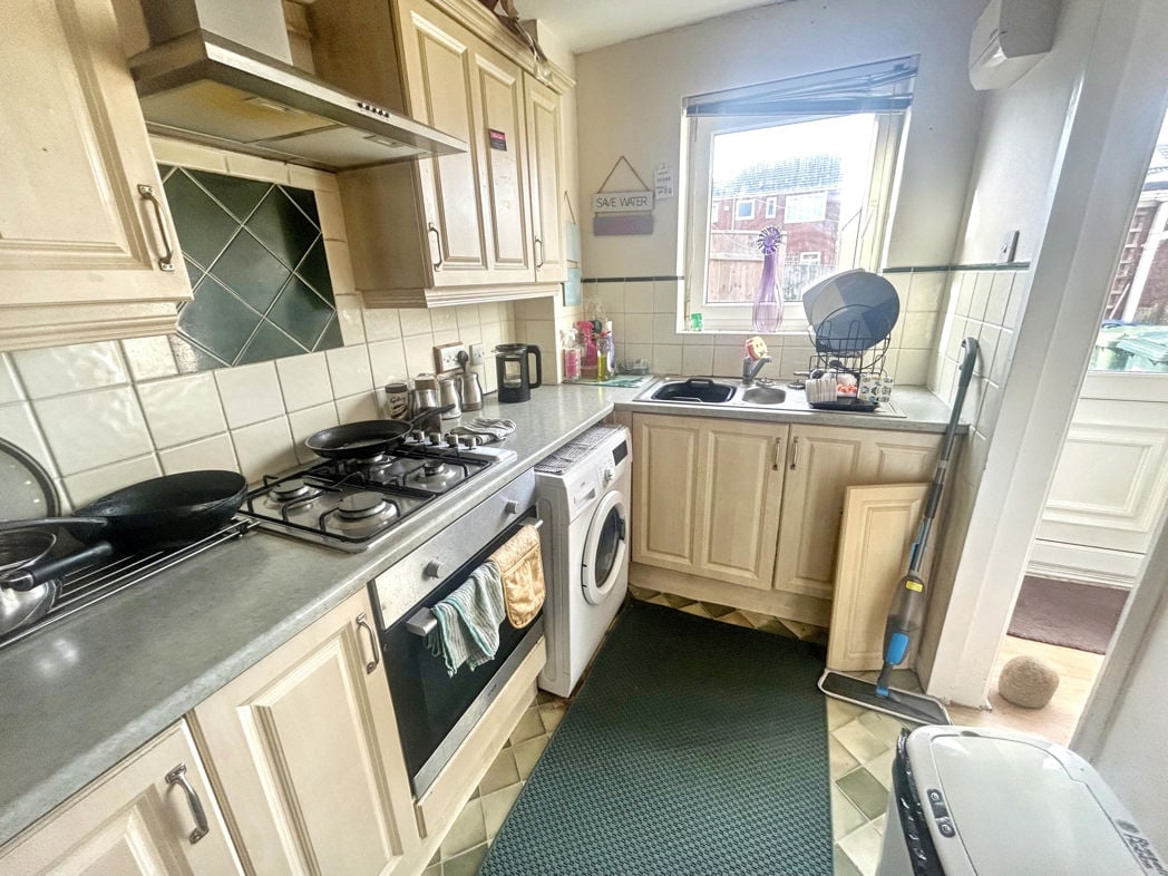 Property image 6 of 12