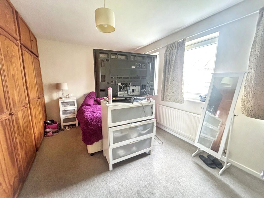 Property image 10 of 12
