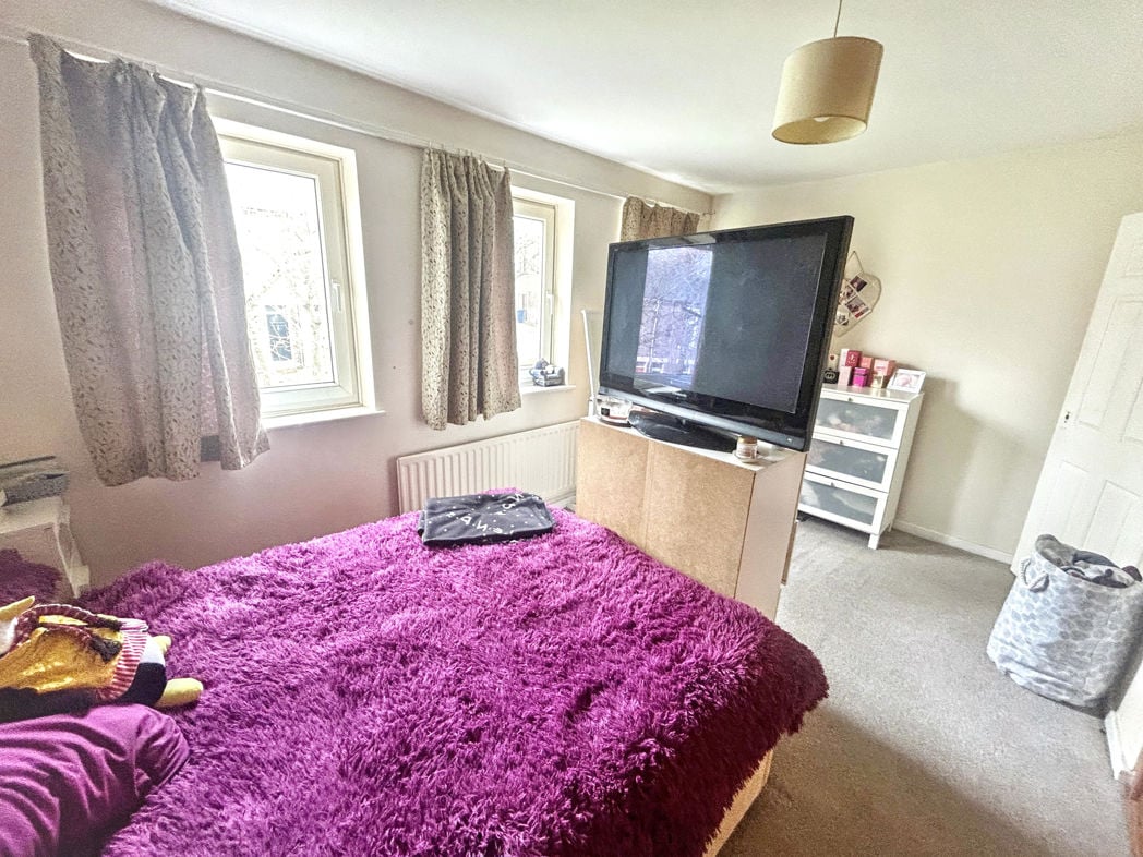 Property image 11 of 12