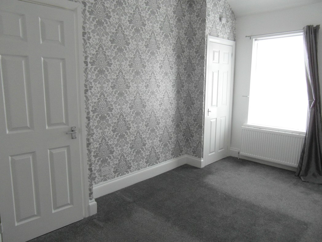 Property image 5 of 9