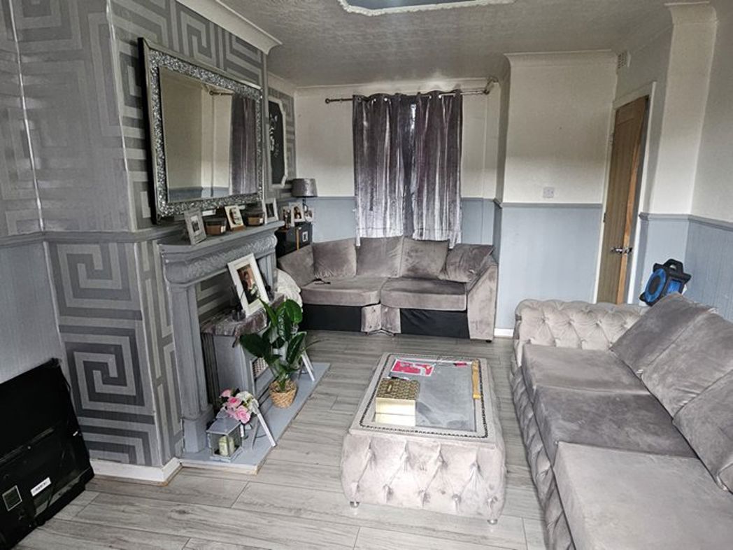 Property image 2 of 7
