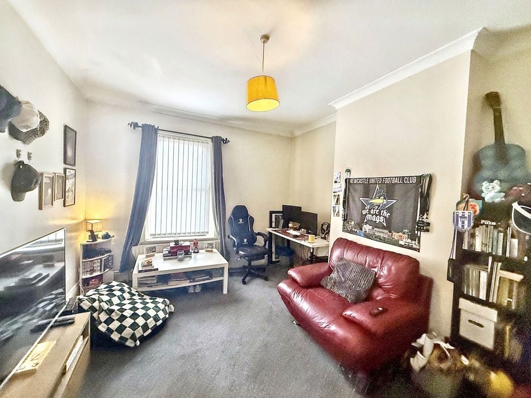 Property image 2 of 10