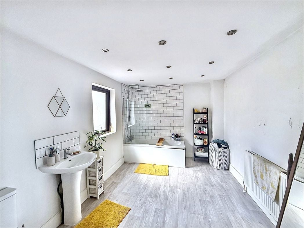 Property image 9 of 10