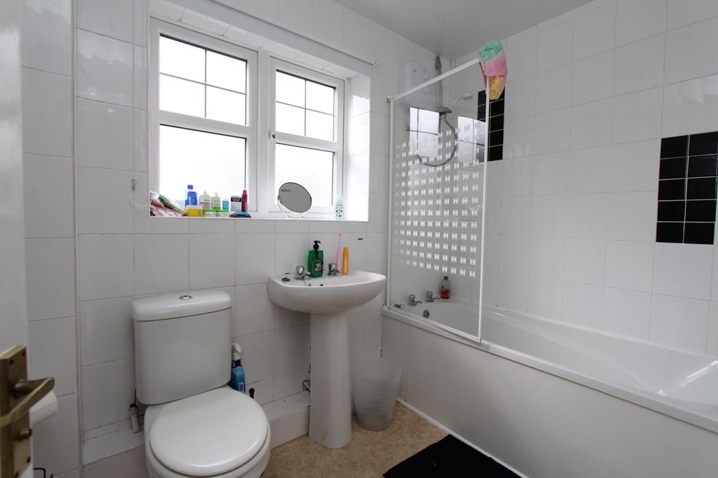 Property image 4 of 6