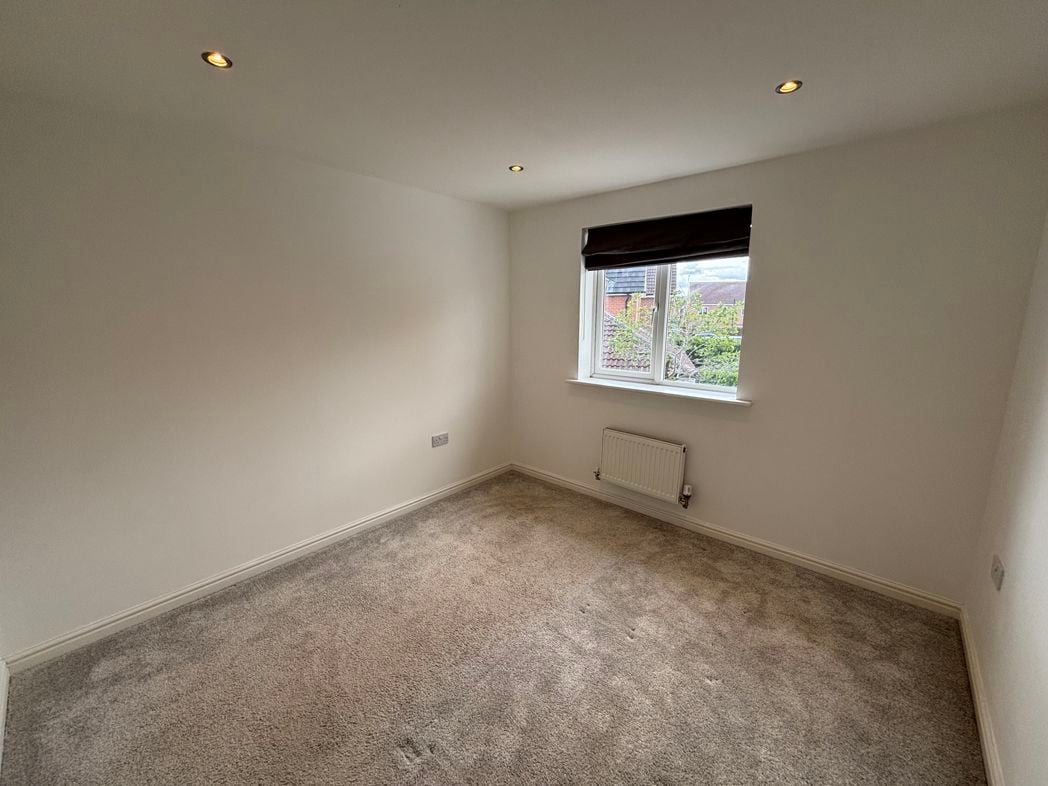 Property image 13 of 18