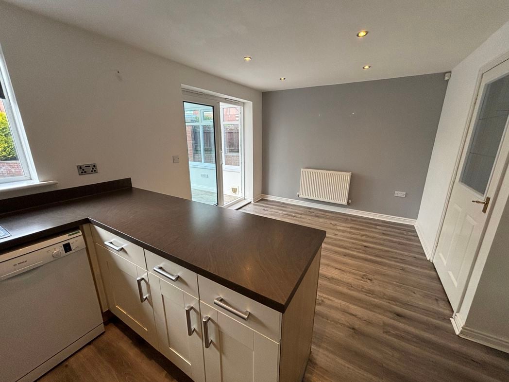 Property image 6 of 18