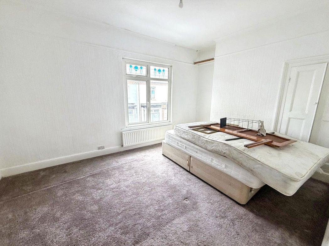 Property image 8 of 11