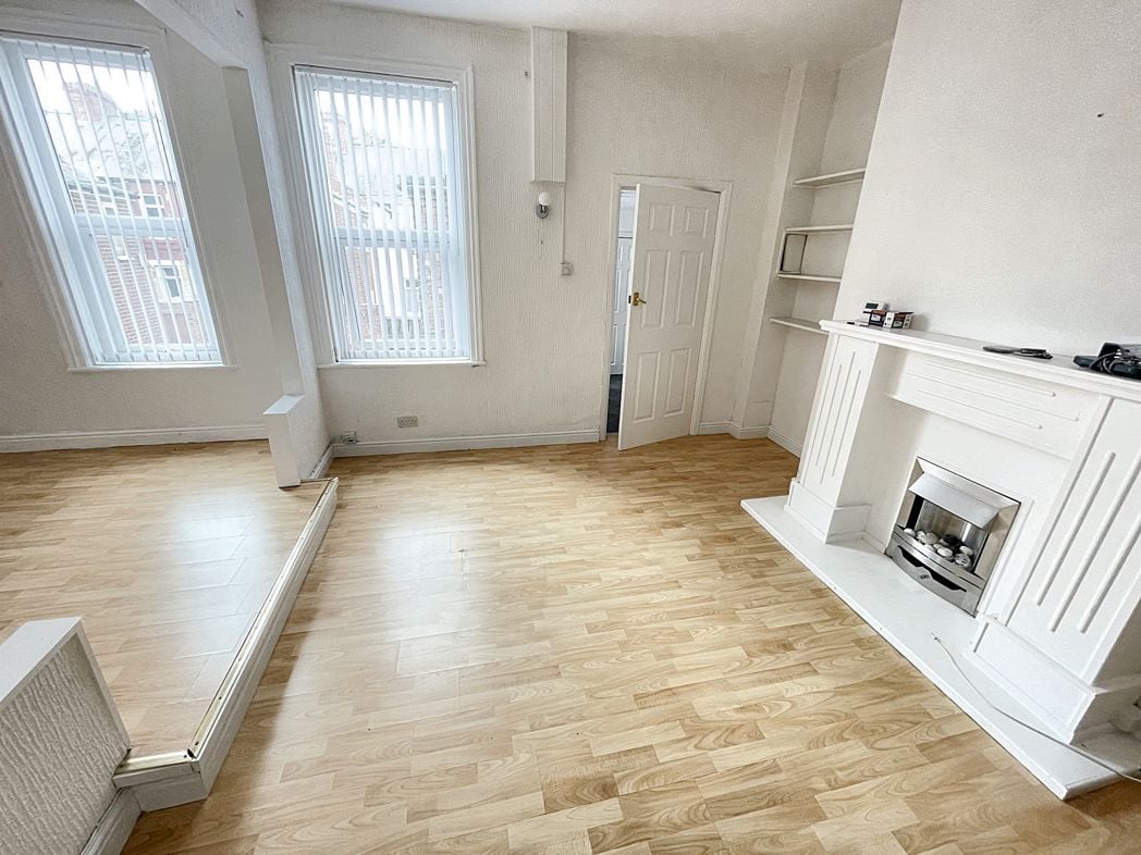 Property image 2 of 7