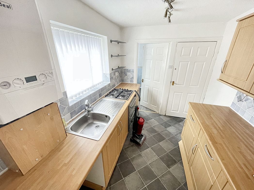 Property image 4 of 7