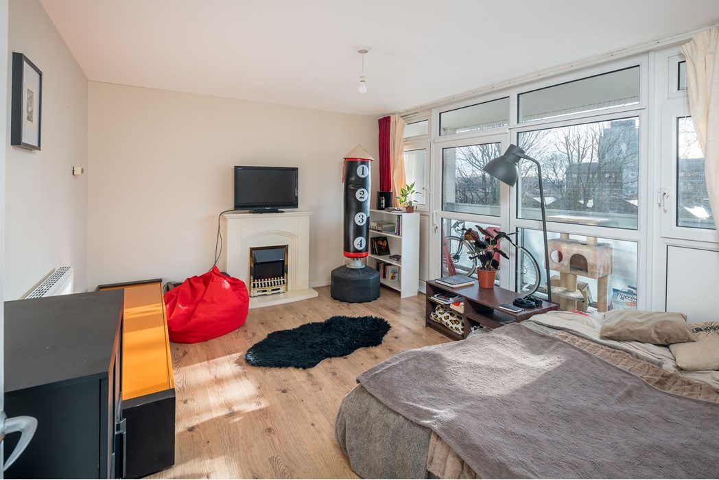 Property image 2 of 13