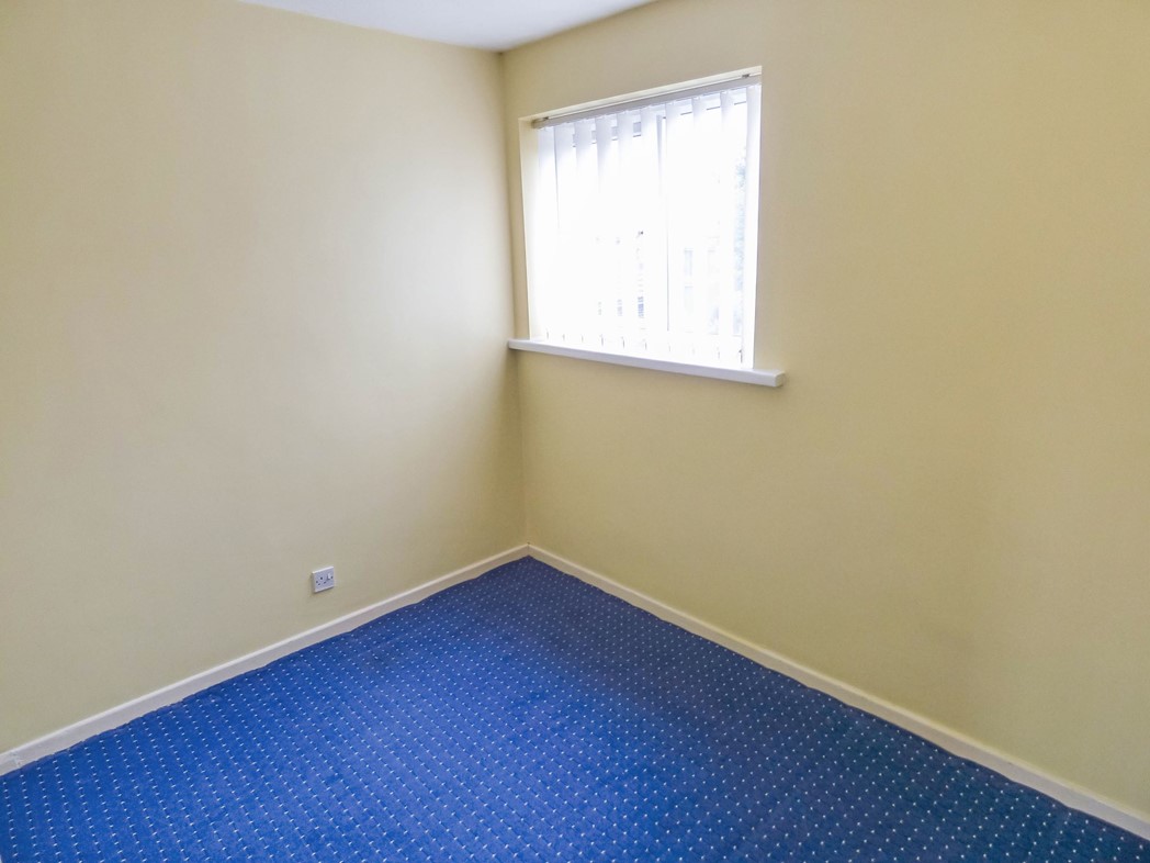 Property image 14 of 17