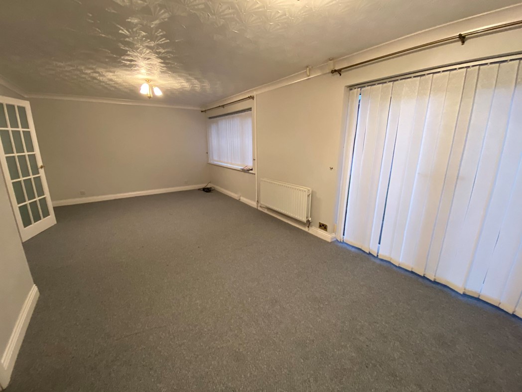 Property image 3 of 17