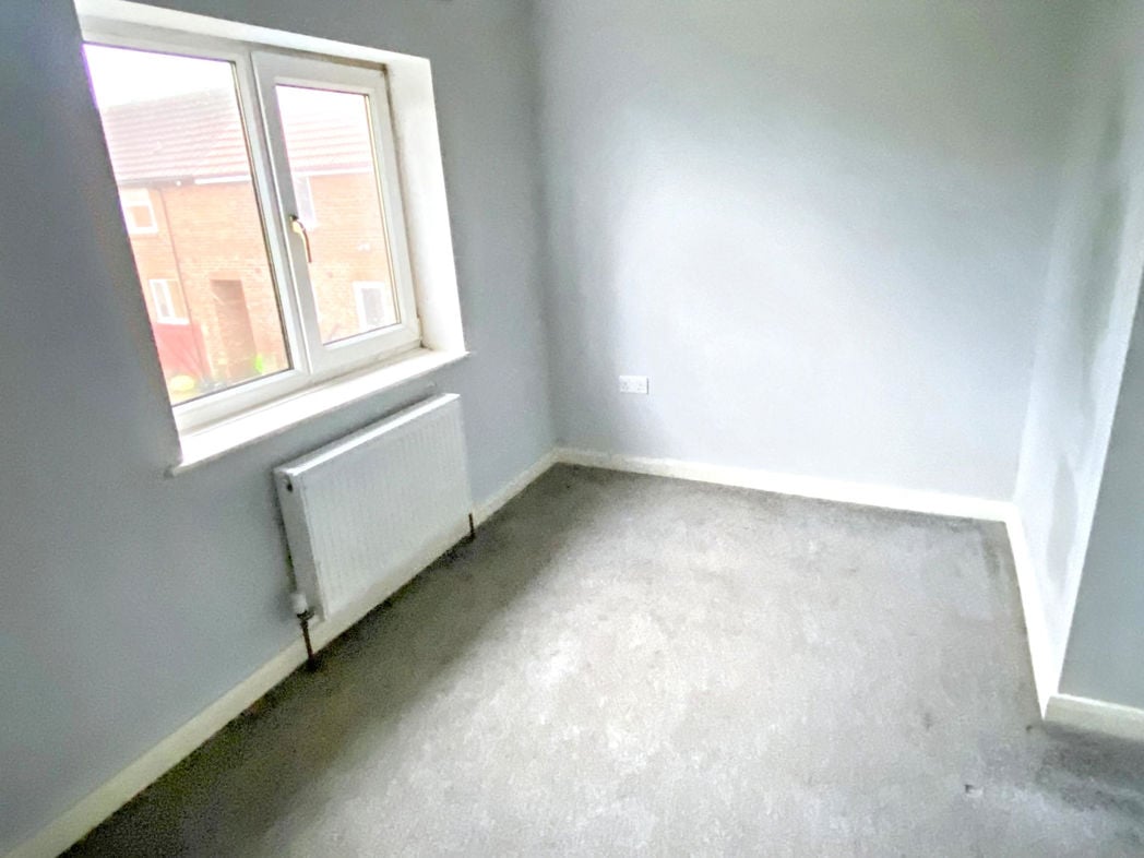 Property image 4 of 12