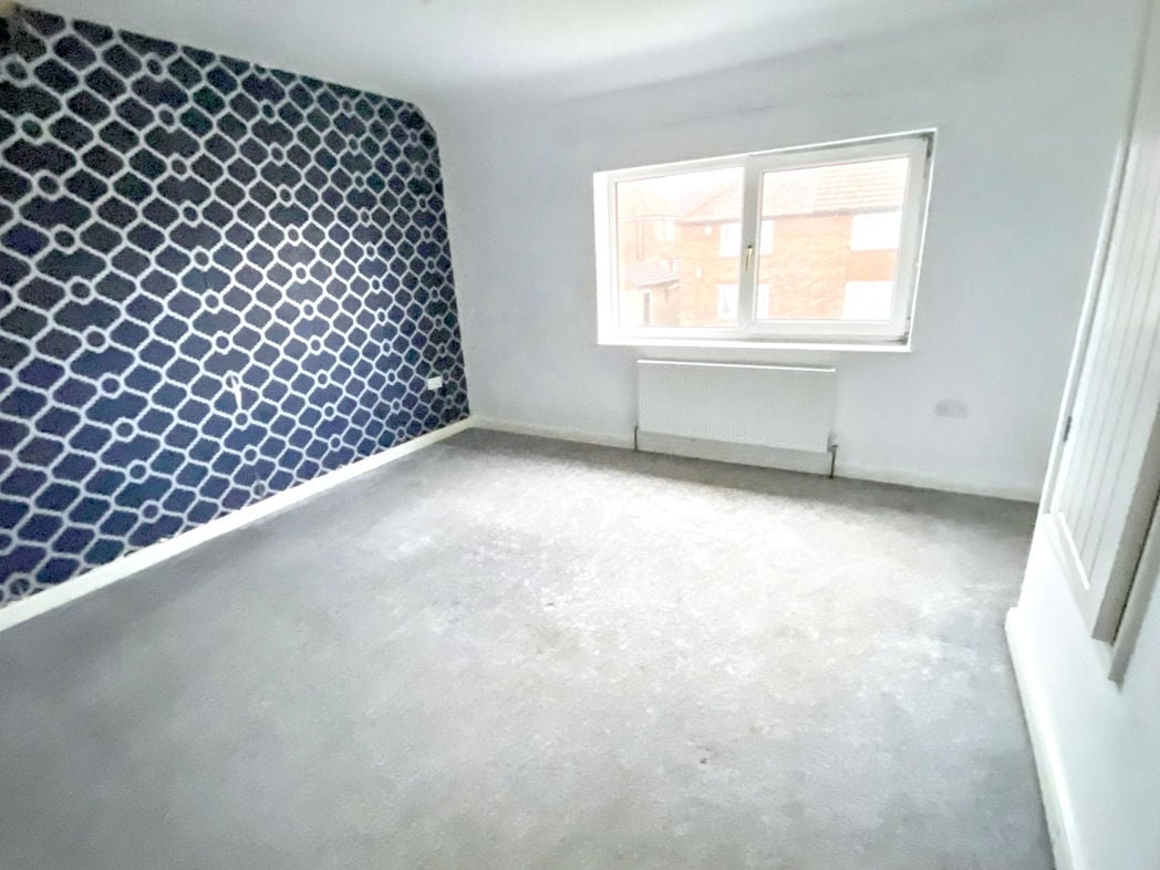 Property image 5 of 12