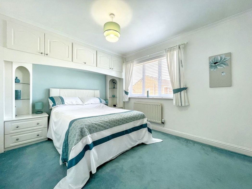 Property image 10 of 21