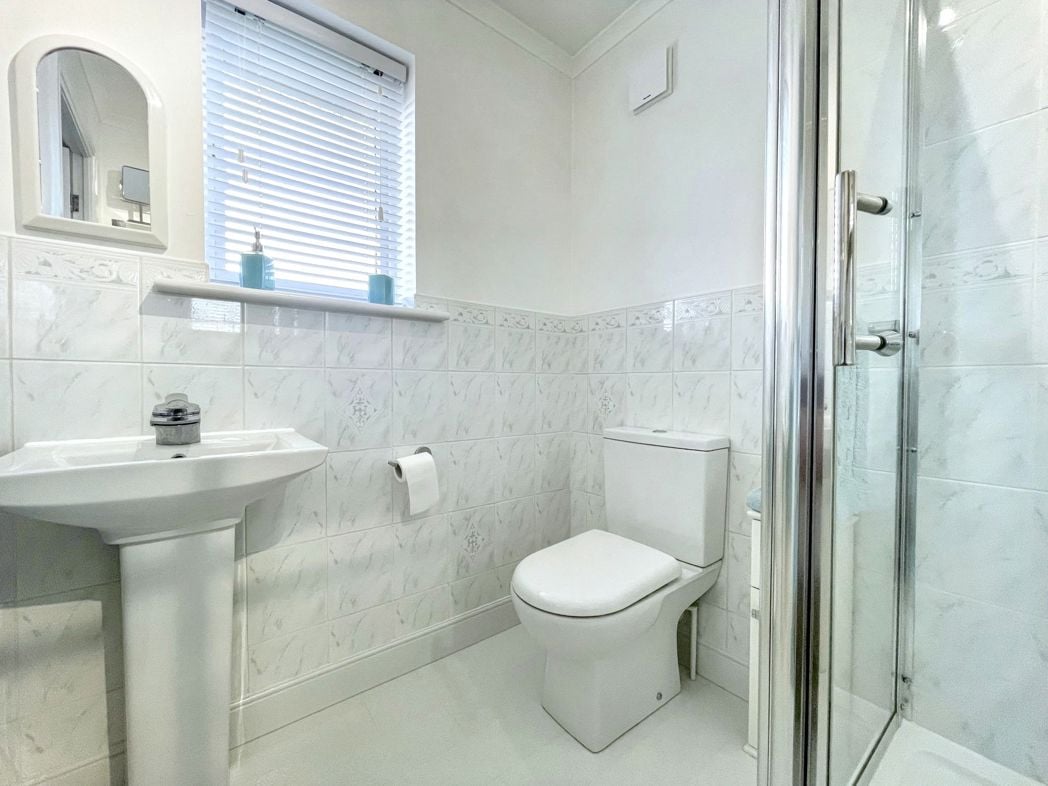 Property image 11 of 21