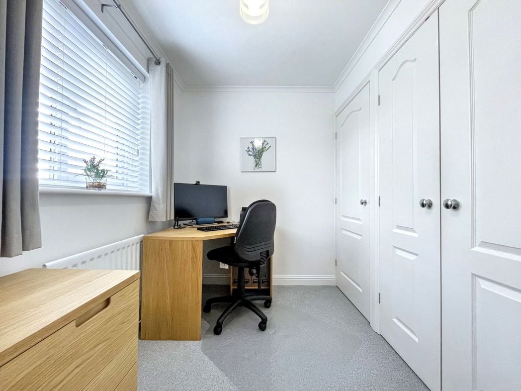 Property image 14 of 21