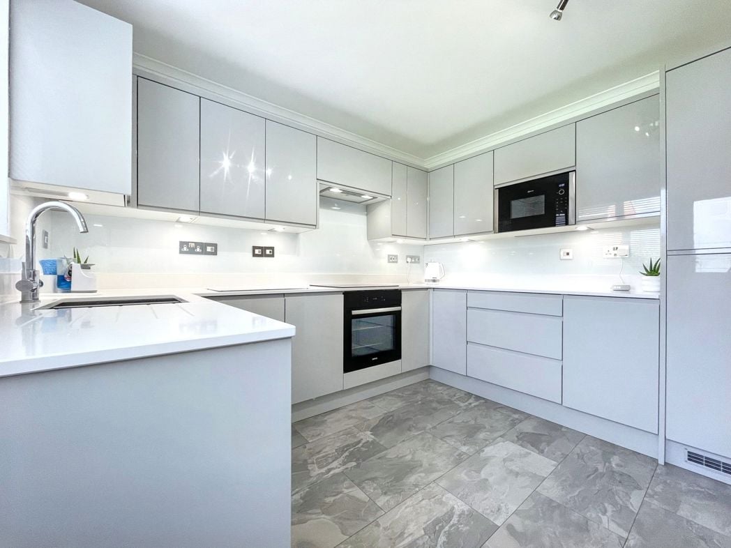 Property image 7 of 21