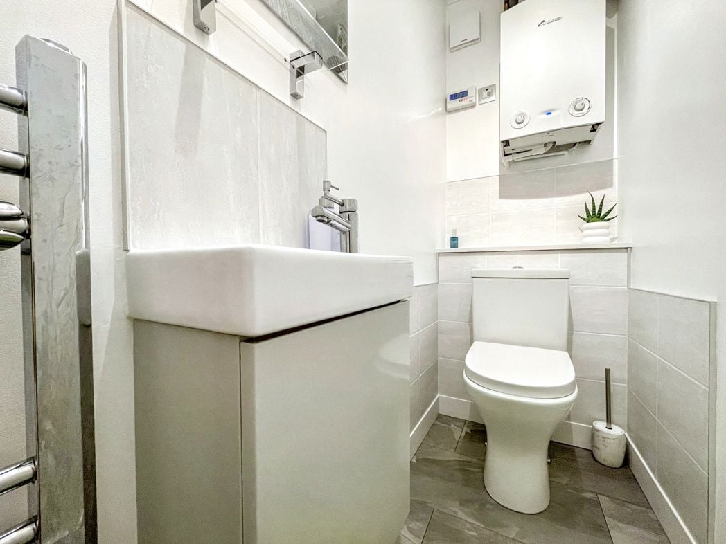 Property image 8 of 21