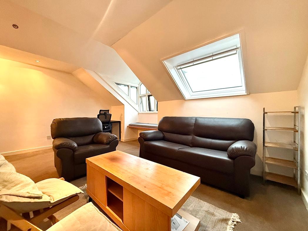 Property image 3 of 7