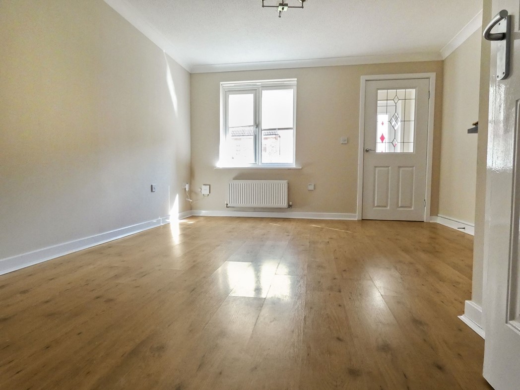 Property image 2 of 12