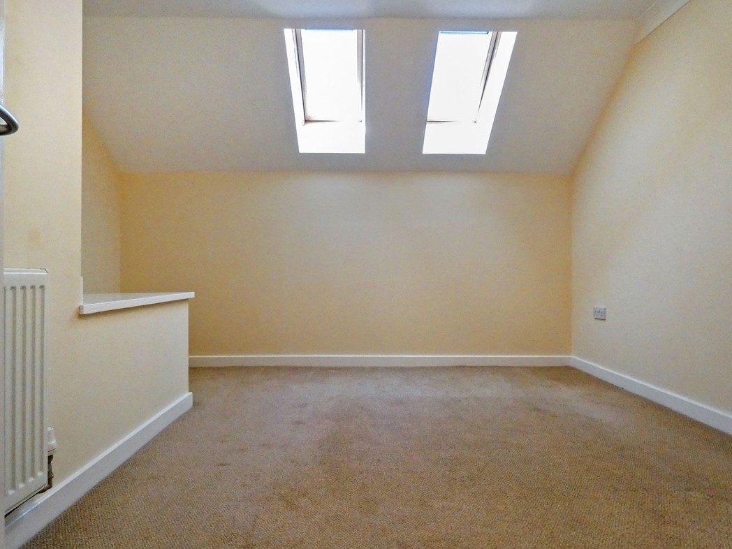 Property image 9 of 12