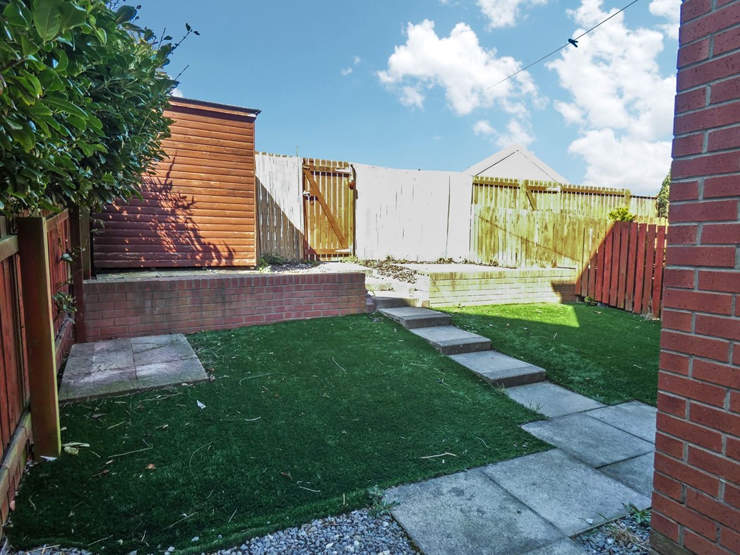 Property image 11 of 12