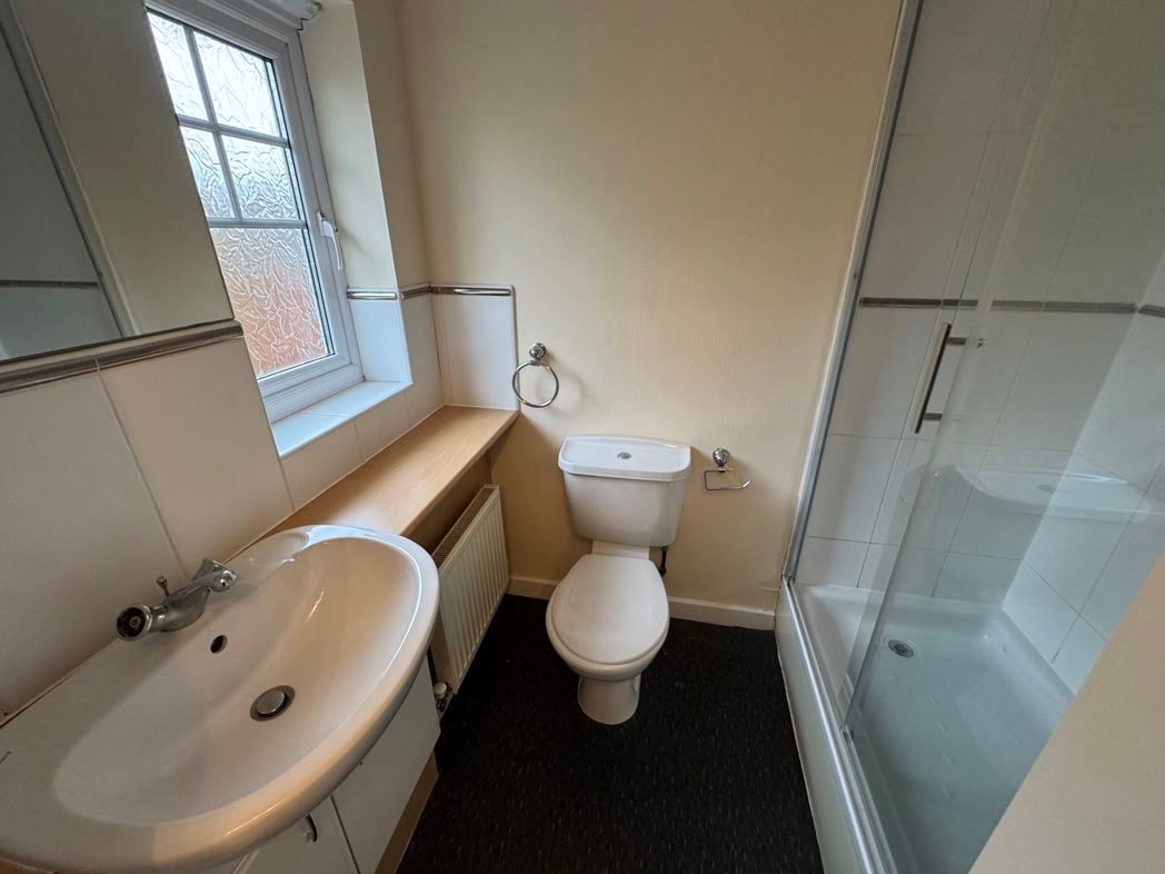 Property image 10 of 15