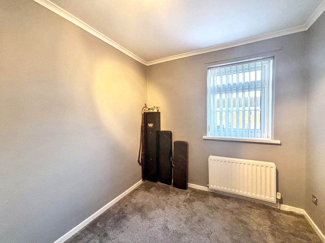 Property image 11 of 14