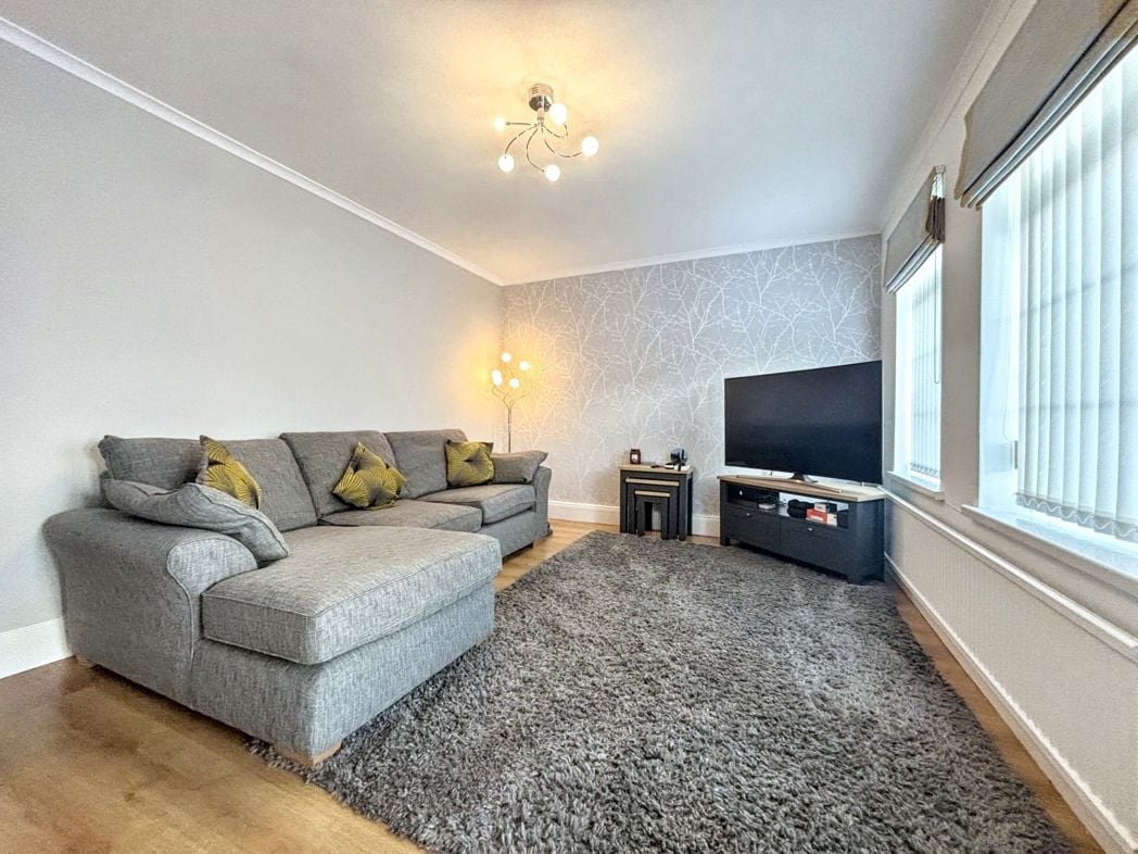 Property image 5 of 14