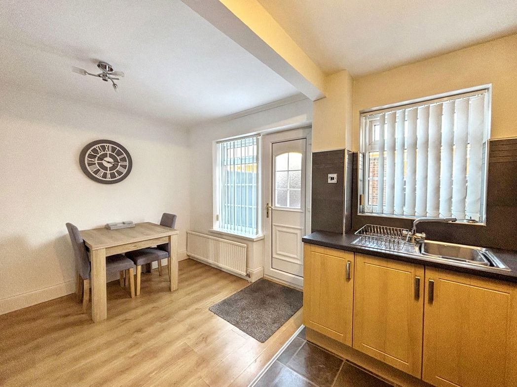 Property image 8 of 14