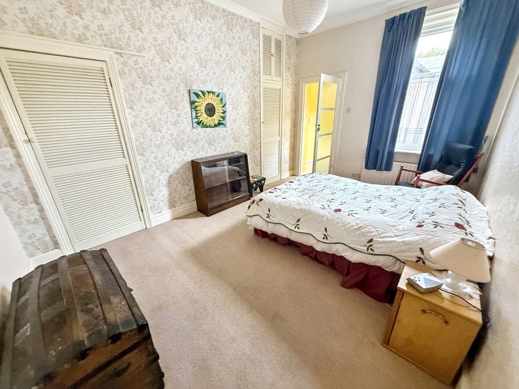 Property image 10 of 19