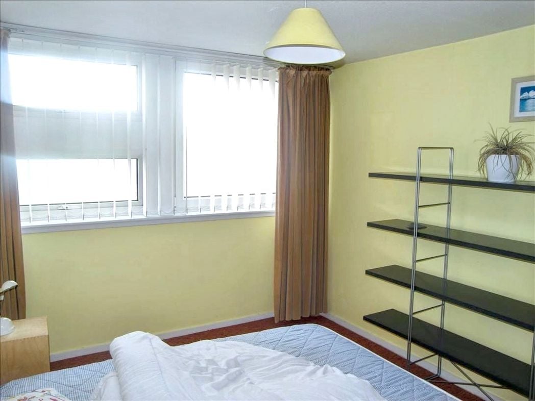 Property image 4 of 8