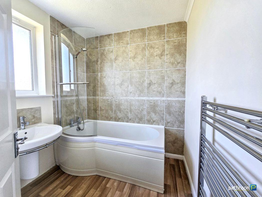Property image 15 of 34