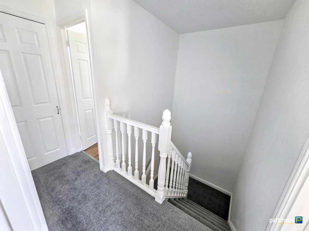 Property image 23 of 34