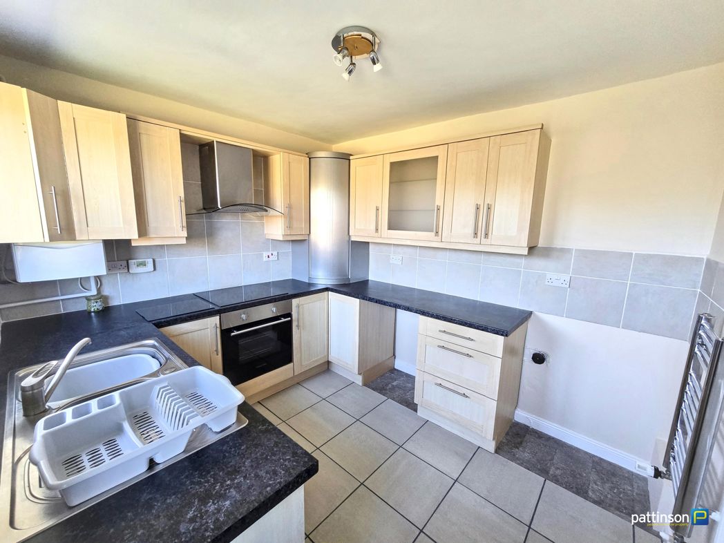 Property image 8 of 34
