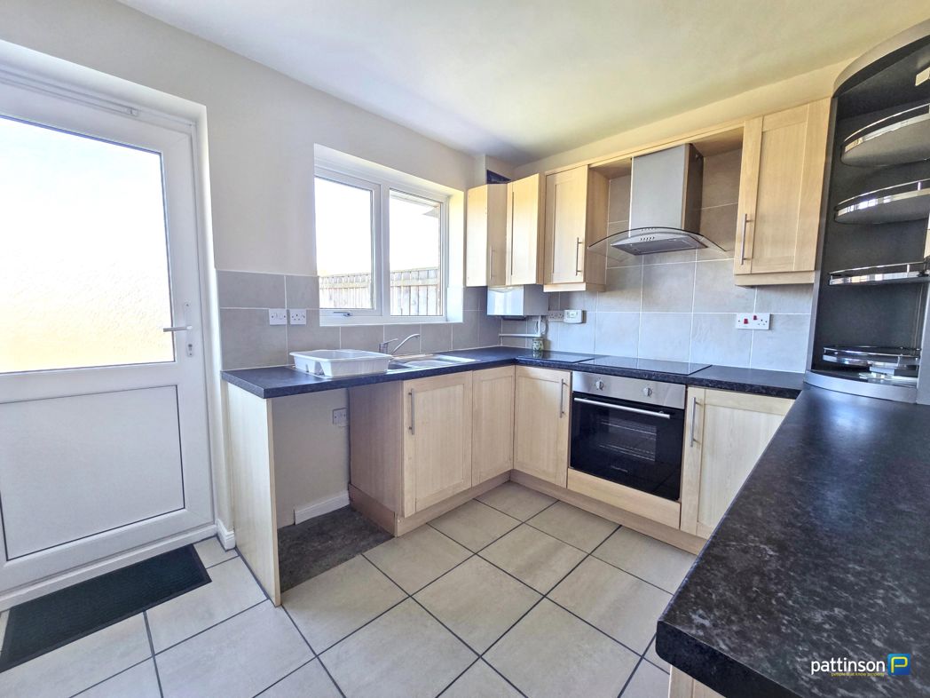 Property image 11 of 34