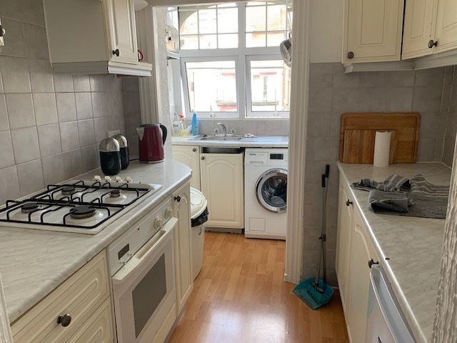 Property image 5 of 8