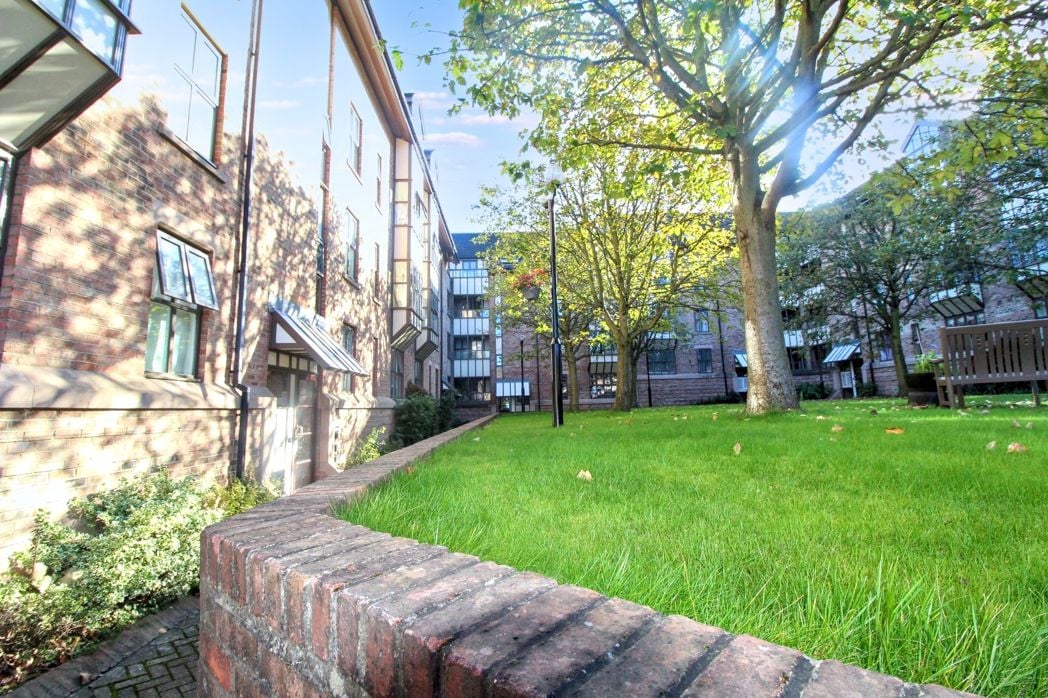 Property image 1 of 8
